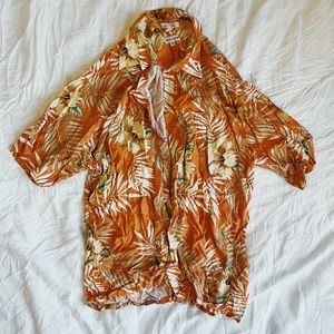 Short sleeve button down shirt